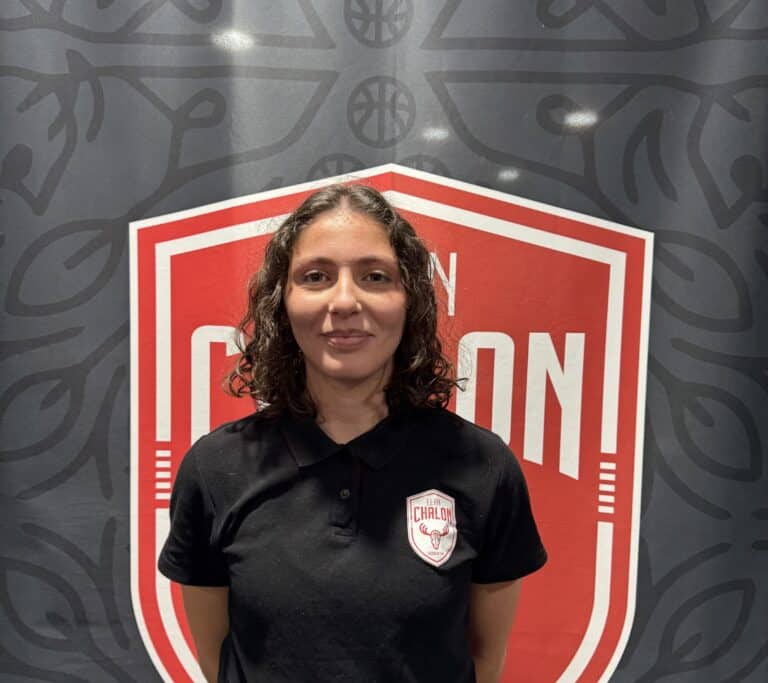 Kenza Taghla - Coach